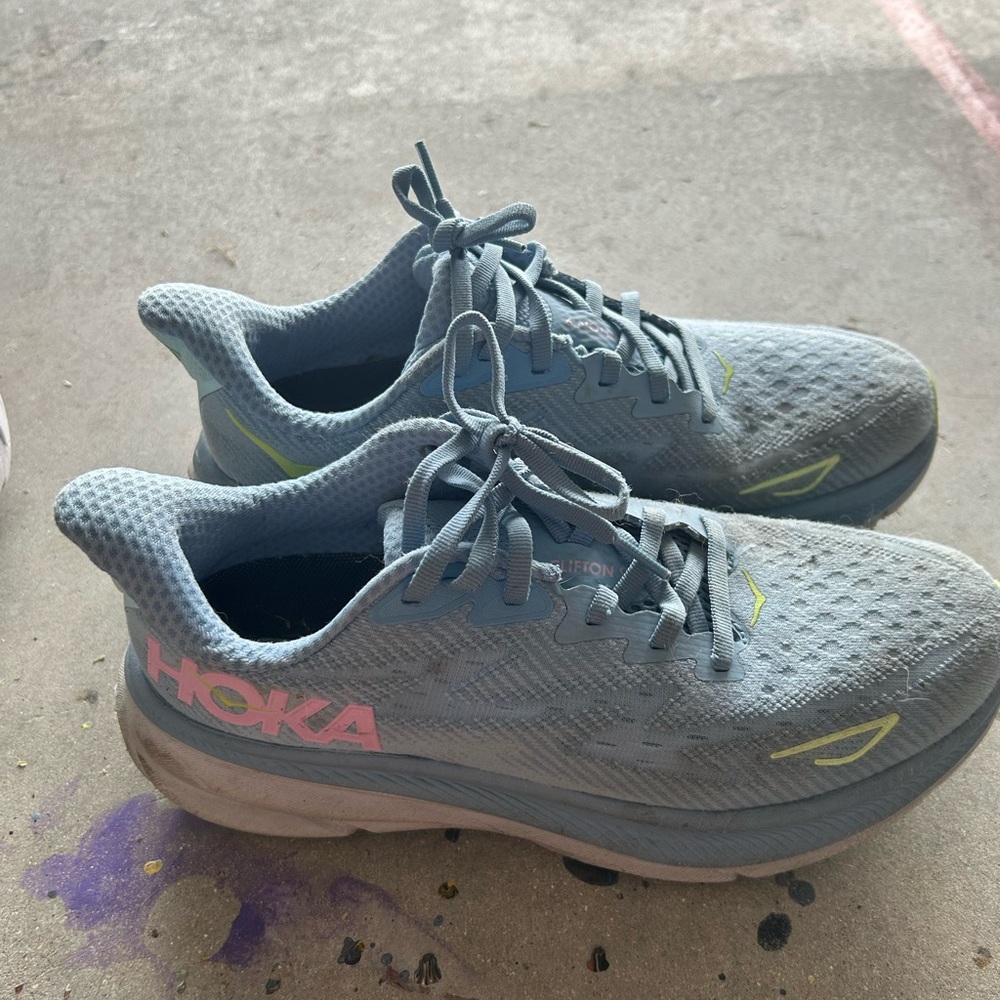 Hoka Clifton 9